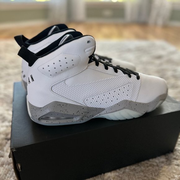 Nike Men's Air Jordan Lift Off 'White Grey' AR4430-101 - Picture 12 of 16